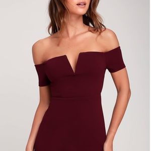 Off the shoulder bodycon dress